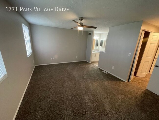 Building Photo - 1771 Park Village Dr