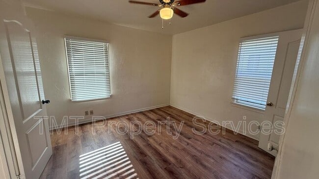 Building Photo - 1541 Olive St