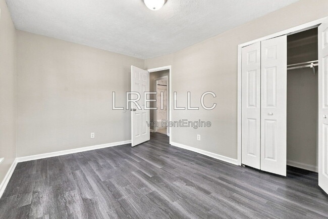 Building Photo - 9410 Michael Edward Dr