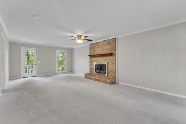 Building Photo - Spacious 4-Bed, 4-Bath Rental Home with Lake Views in Belle Terre Acres! ($2,225/mo rent***)