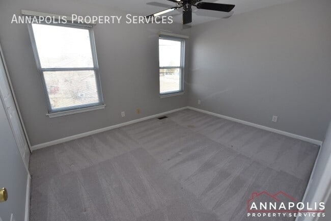 Building Photo - 1363 Washington Dr