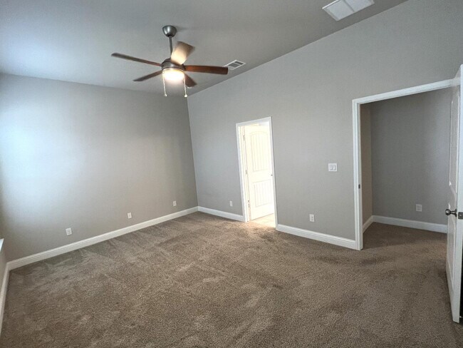 Building Photo - 7506 100th St