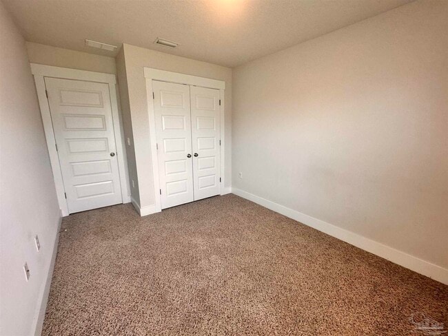 Building Photo - 1542 Iroquois Ct
