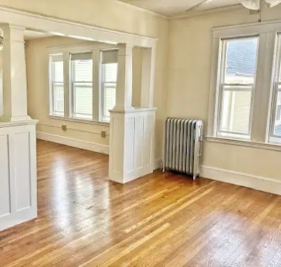 Building Photo - Good credit & Solid income a must!