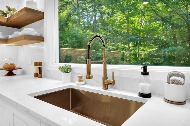 Building Photo - 3882 The Ascent NE