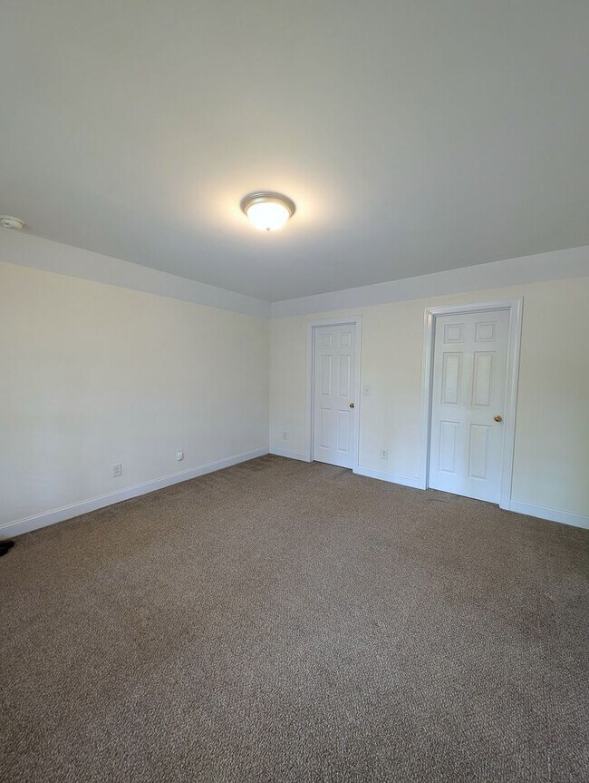 Building Photo - 2409 Trace Creek Dr