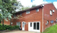 Building Photo - 3329 Brodhead Rd