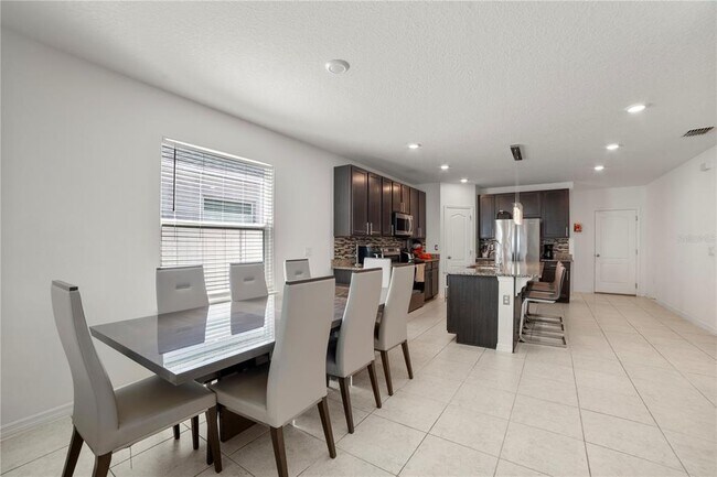Building Photo - 817 Boca Vista Ct