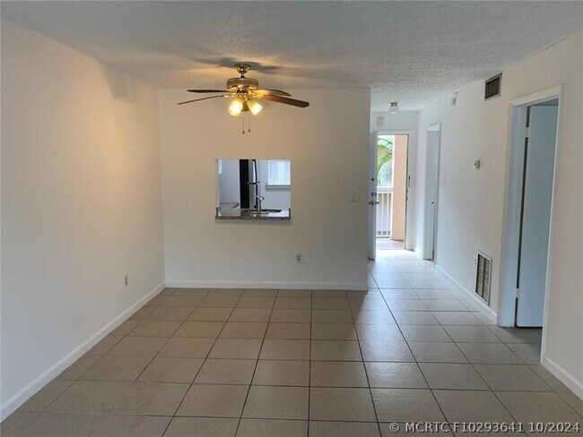 Building Photo - 2800 NW 56th Ave