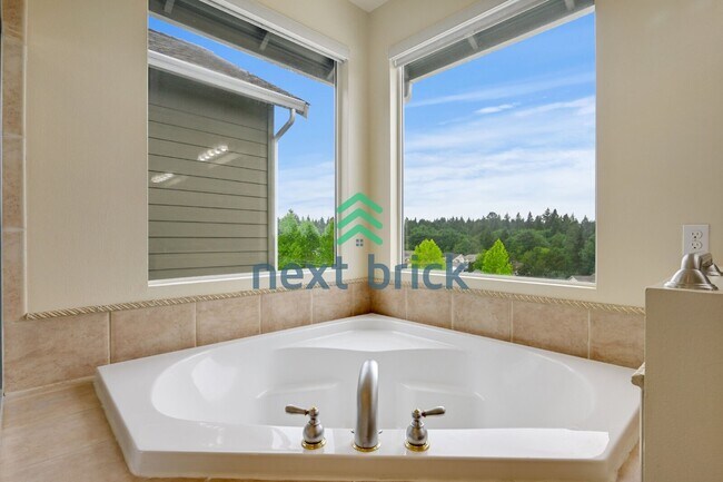 Building Photo - Beautiful 4 beds and 3 baths Modern Home Ready for Rent!