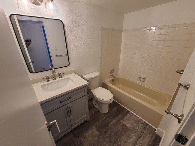 Building Photo - 4400 S Quebec St