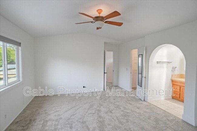 Building Photo - 21643 Spice Ct