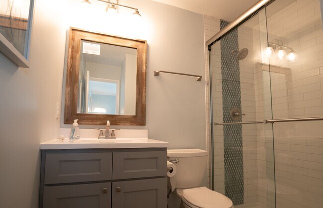 Building Photo - OFF-SEASON FURNISHED MONTHLY RENTAL STARTI...