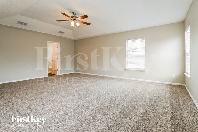 Building Photo - 737 Rembrandt Ave