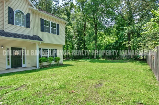 Building Photo - 1601 Bush Rd