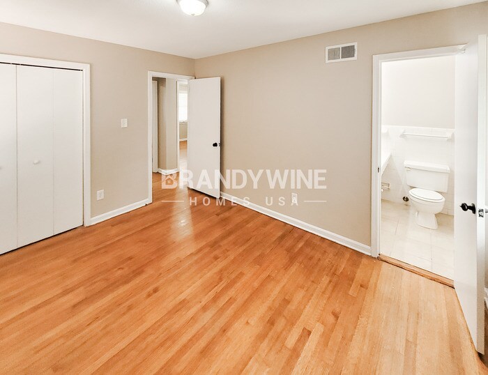 Building Photo - 3319 Shuster Cove