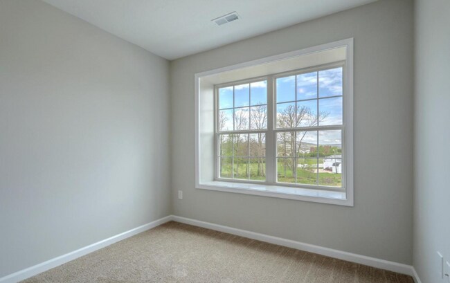 Building Photo - Dallastown Schools! Beautiful 3 Bedroom, 2.3 Bath Townhome!