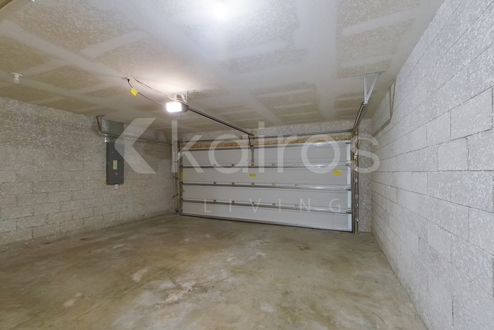 Building Photo - 9149 Aegean Cir