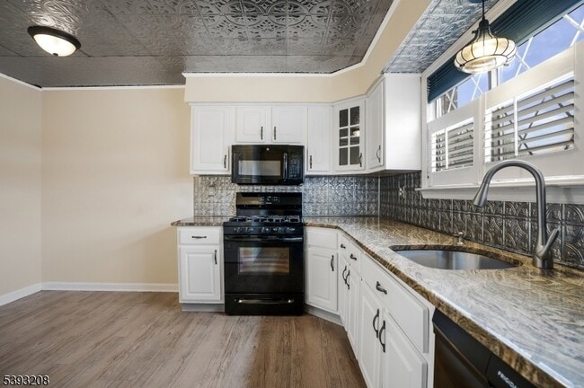 Building Photo - 180 Wildflower Ln