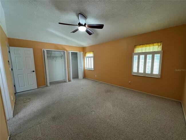 Building Photo - 705 Bough Ave