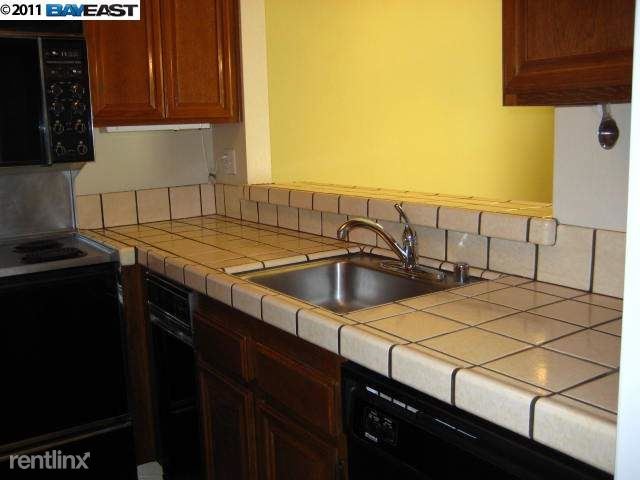 Building Photo - 6047 Joaquin Murieta Ave