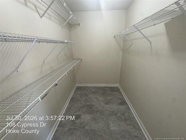 Building Photo - 108 Cypress Dr