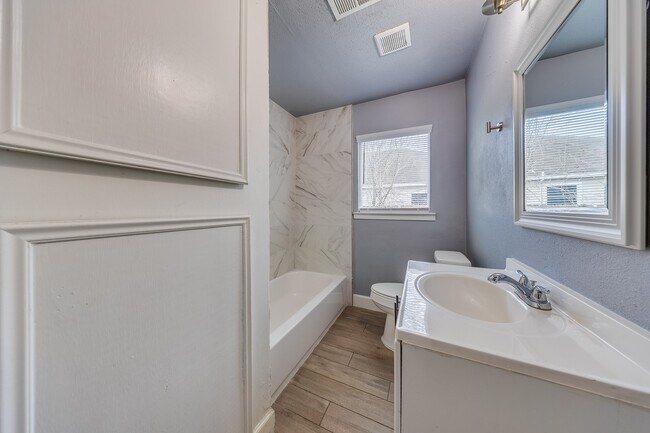 Building Photo - 4523 Keystone St