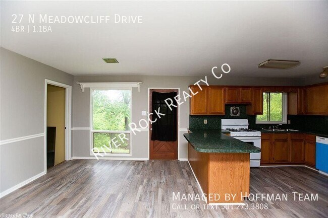 Building Photo - 27 N Meadowcliff Dr