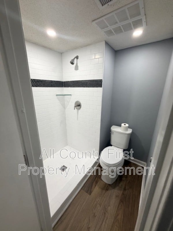 Building Photo - 122 Rue Fontaine