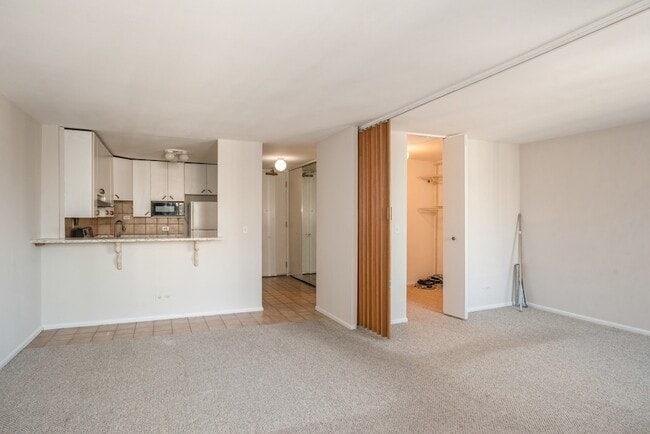 Building Photo - 400 E Randolph St