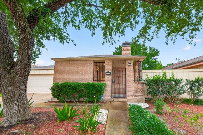 Building Photo - 14222 Stokesmount Dr