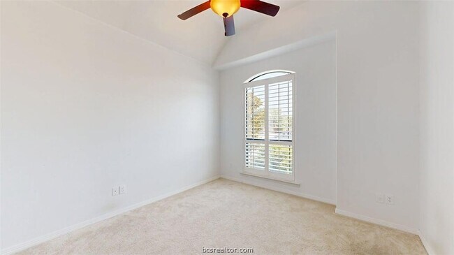 Building Photo - 3900 Latinne Ln