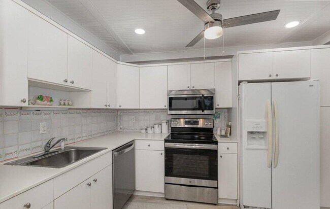 Building Photo - 1175 Florida A1A