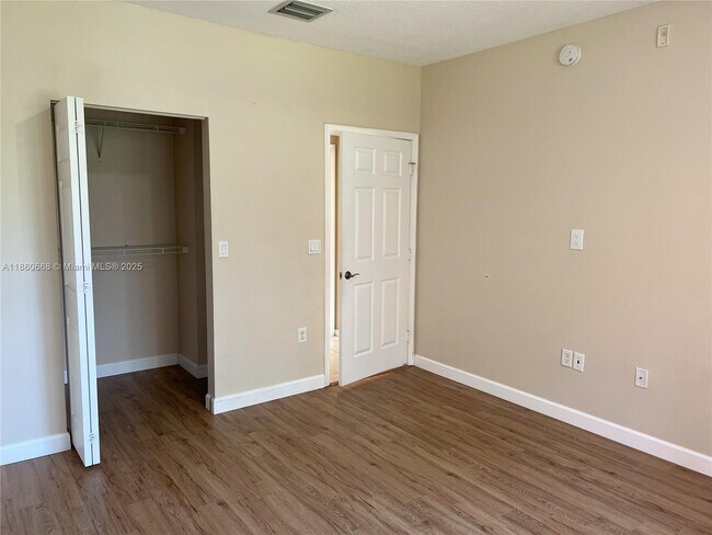 Building Photo - 4602 SW 160th Ave