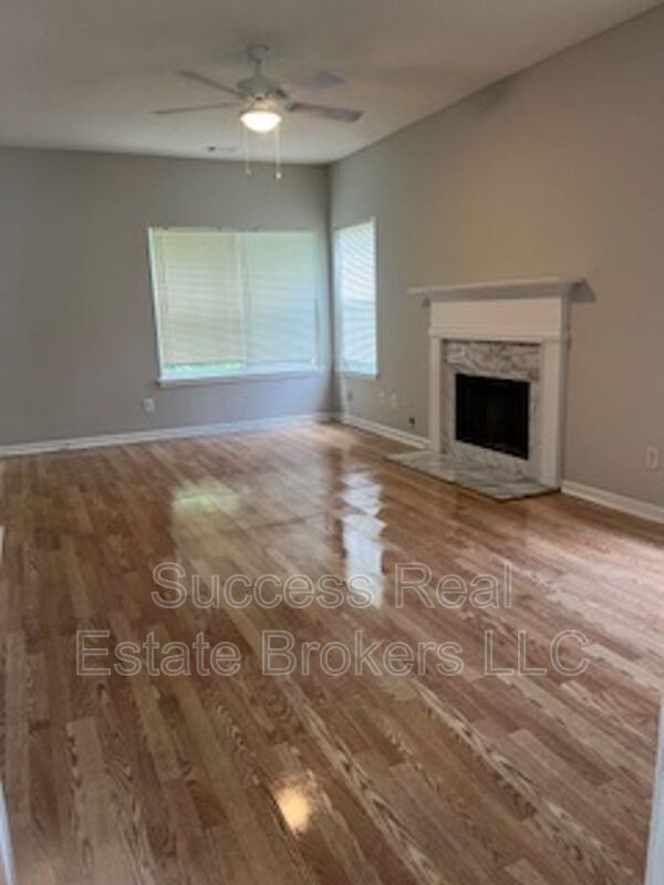 Building Photo - 5335 Willow Park Blvd