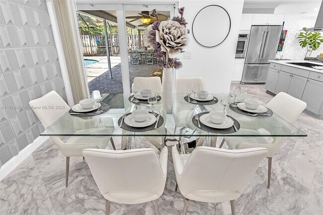 Building Photo - 2191 SW 27th Ln