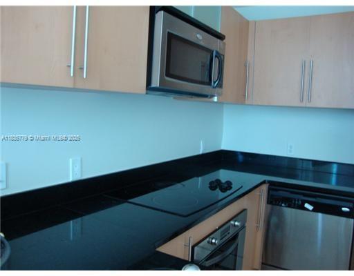 Building Photo - 300 S Biscayne Blvd