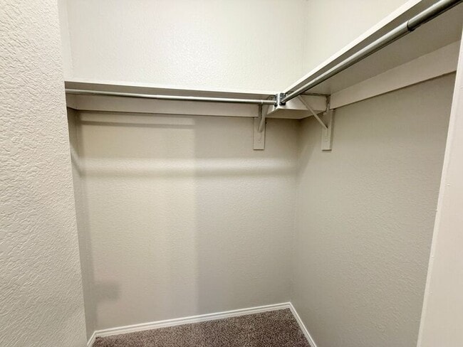 Building Photo - 2405 Hopkins Dr