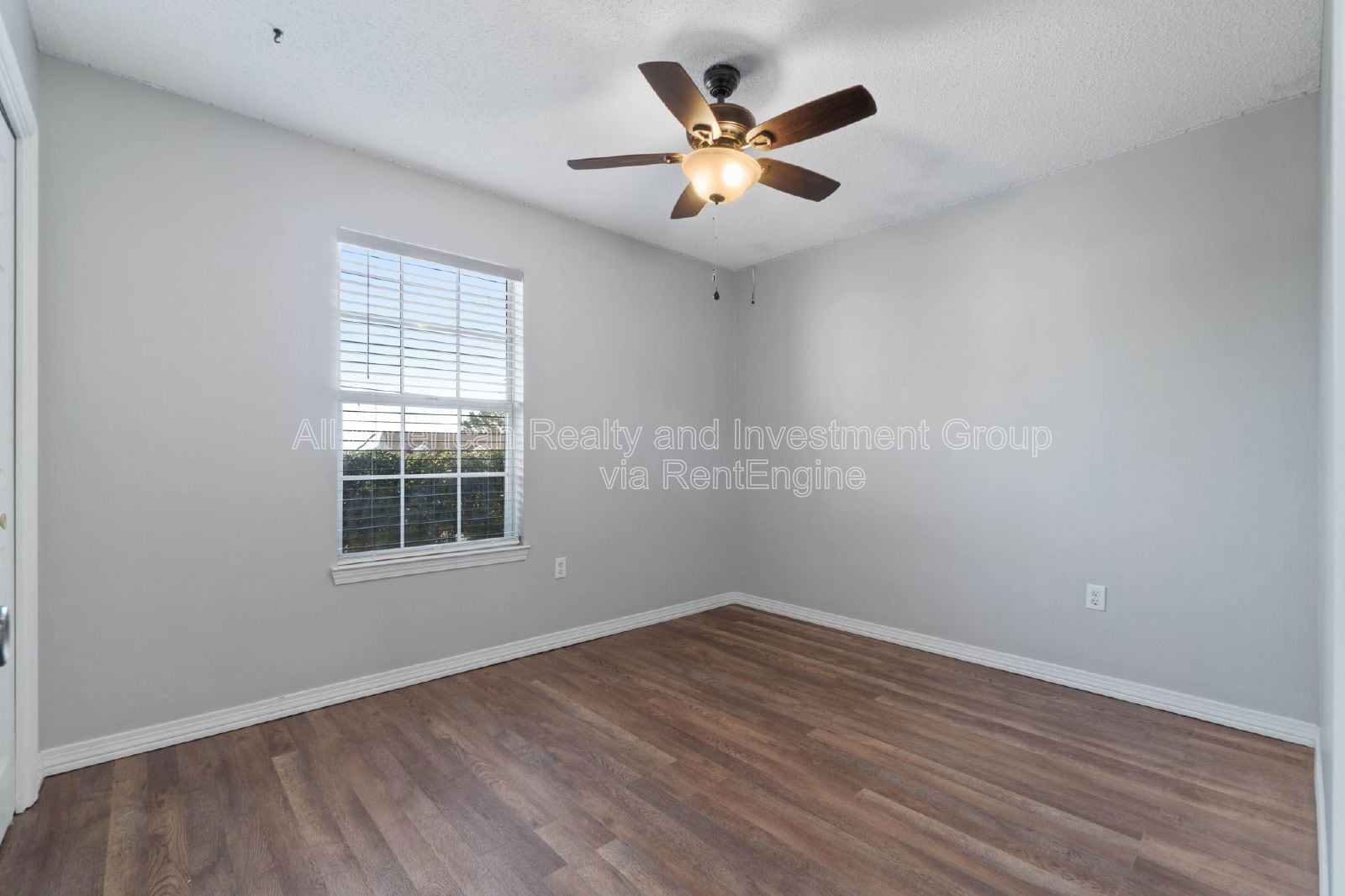 Building Photo - 107 Trenton Ave