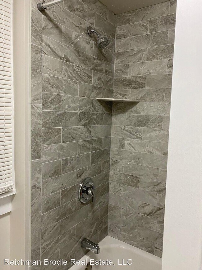 Building Photo - 3 br, 2 bath House - 280 Davenport Ave