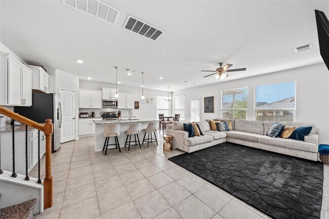 Building Photo - 6113 Lavaca Dr