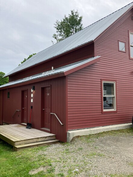 Exterior - 36 School St