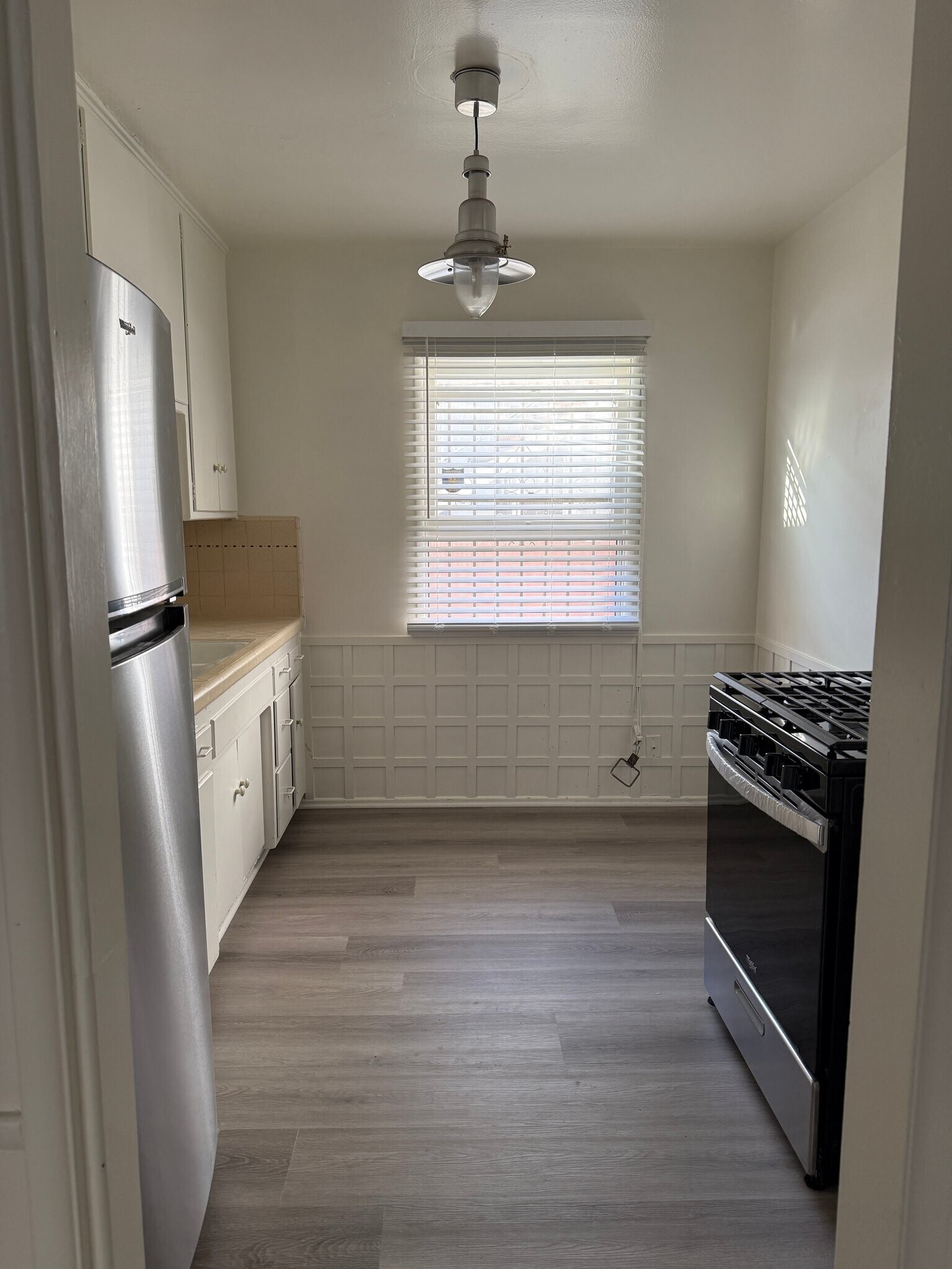 Building Photo - 3646 Vinton Ave