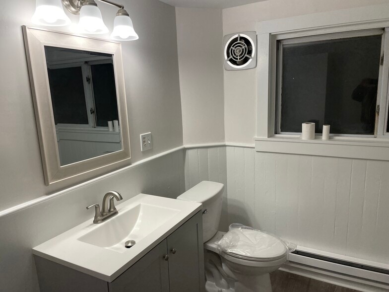 183B sink - 183 Washington St