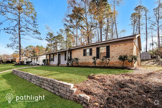 Building Photo - 4098 Briarwood Dr