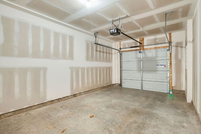 Building Photo - Be the First to Live Here! Brand-New 3BR Condo in Coalfield Station – Modern Living in the Heart ...