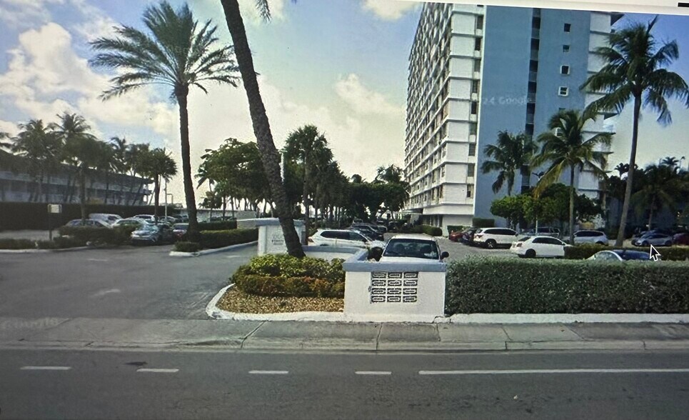 Street entrance - 1865 79th Street Cswy