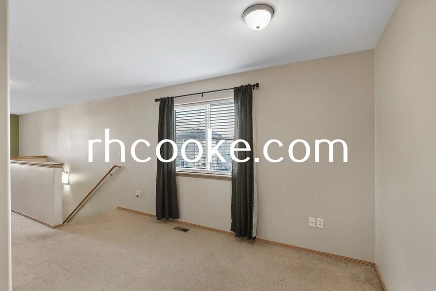 Building Photo - 314 S Blake Rd
