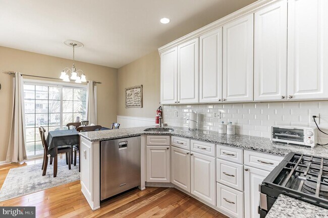 Building Photo - 123 Westbrook Dr
