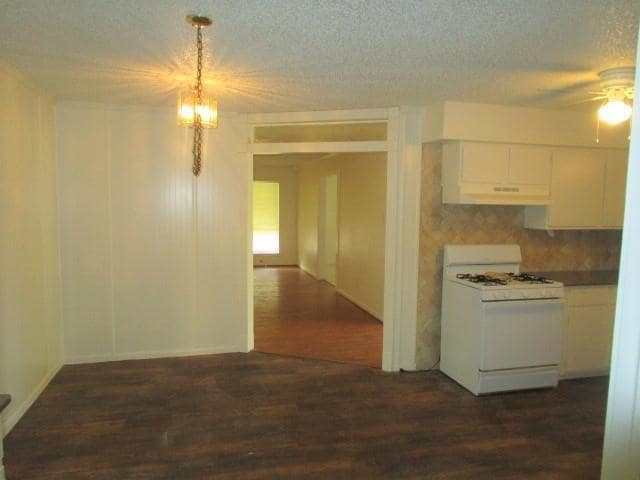 Building Photo - 1210 McDonald Dr